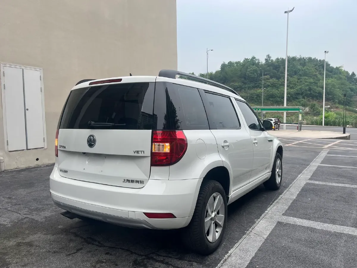 2017 Skoda Yeti 1.4T 150HP L4 7DCT,autocango,china used car exporter,china ev exporter,chinese used car exporter,chinese used ev exporter