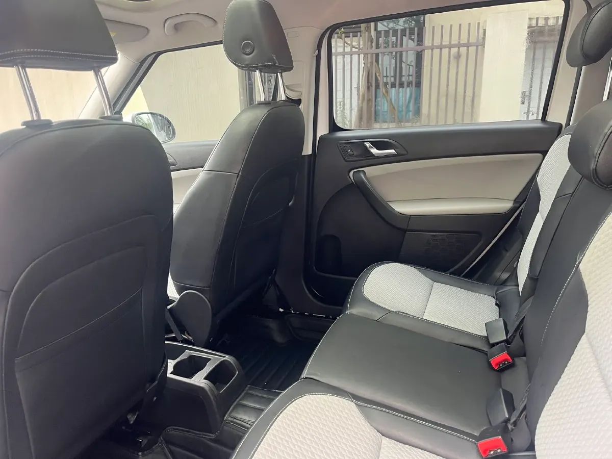 2017 Skoda Yeti 1.4T 150HP L4 7DCT,autocango,china used car exporter,china ev exporter,chinese used car exporter,chinese used ev exporter
