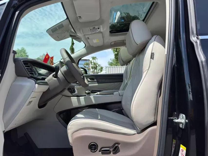 2022 HongQi HS7 3.0T 337HP V6 8AT,autocango,china used car exporter,china ev exporter,chinese used car exporter,chinese used ev exporter