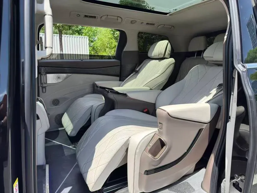 2022 HongQi HS7 3.0T 337HP V6 8AT,autocango,china used car exporter,china ev exporter,chinese used car exporter,chinese used ev exporter