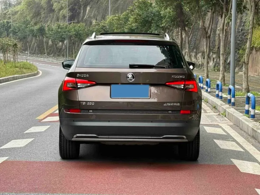 2018 Skoda Kodiak 2.0T 186HP L4 7DCT,autocango,china used car exporter,china ev exporter,chinese used car exporter,chinese used ev exporter