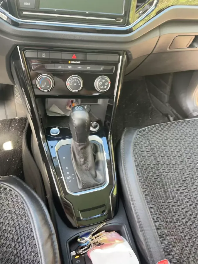 2019 Volkswagen T-Roc 1.4T 150HP L4 7DCT,autocango,china used car exporter,china ev exporter,chinese used car exporter,chinese used ev exporter