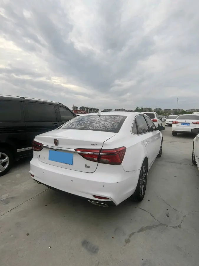 2018 Roewe i6 1.5T 169HP L4 7DCT,autocango,china used car exporter,china ev exporter,chinese used car exporter,chinese used ev exporter