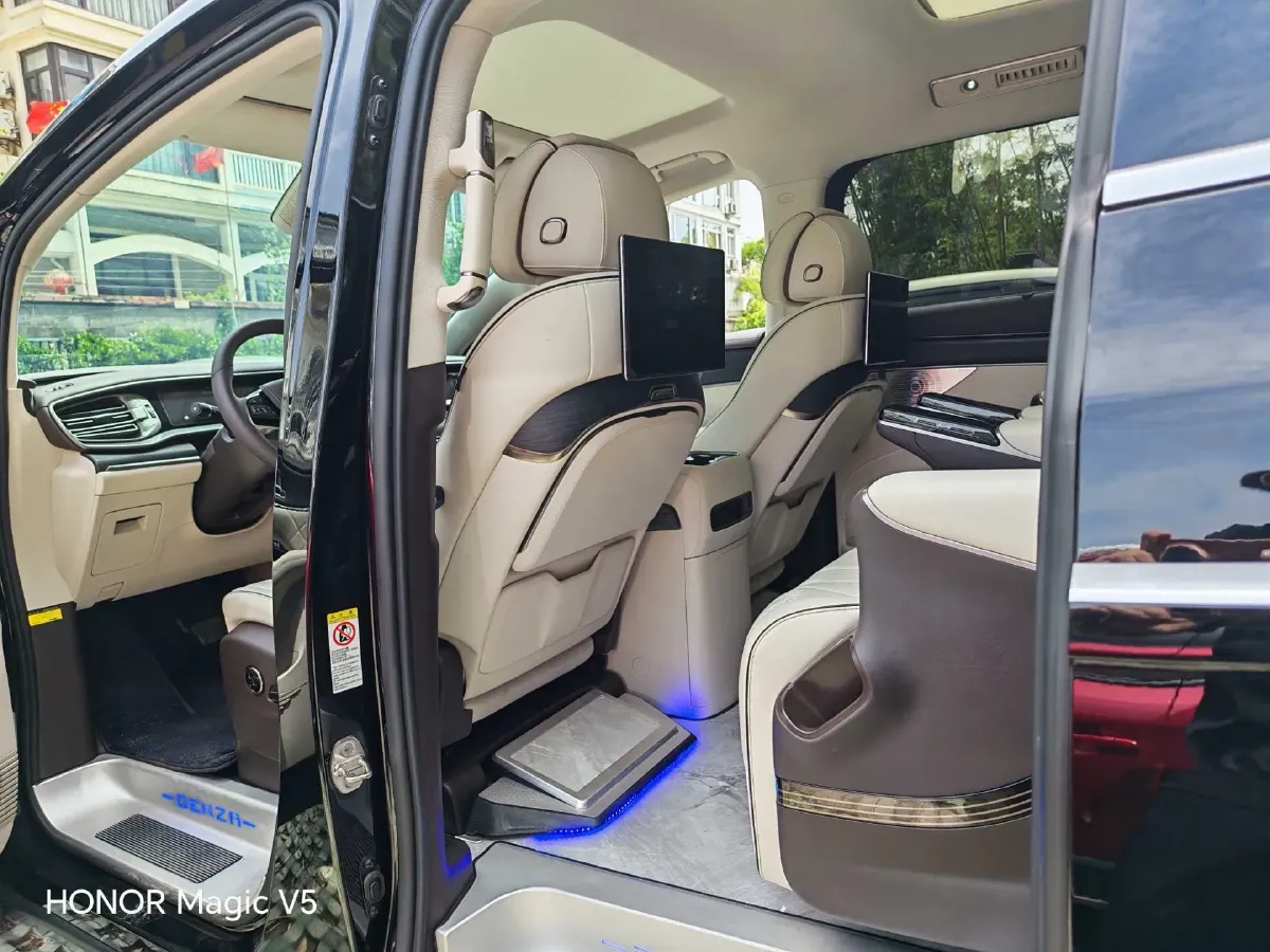 2024 Denza D9 1.5T 139HP L4 E-CVT PHEV 40KWH,autocango,china used car exporter,china ev exporter,chinese used car exporter,chinese used ev exporter