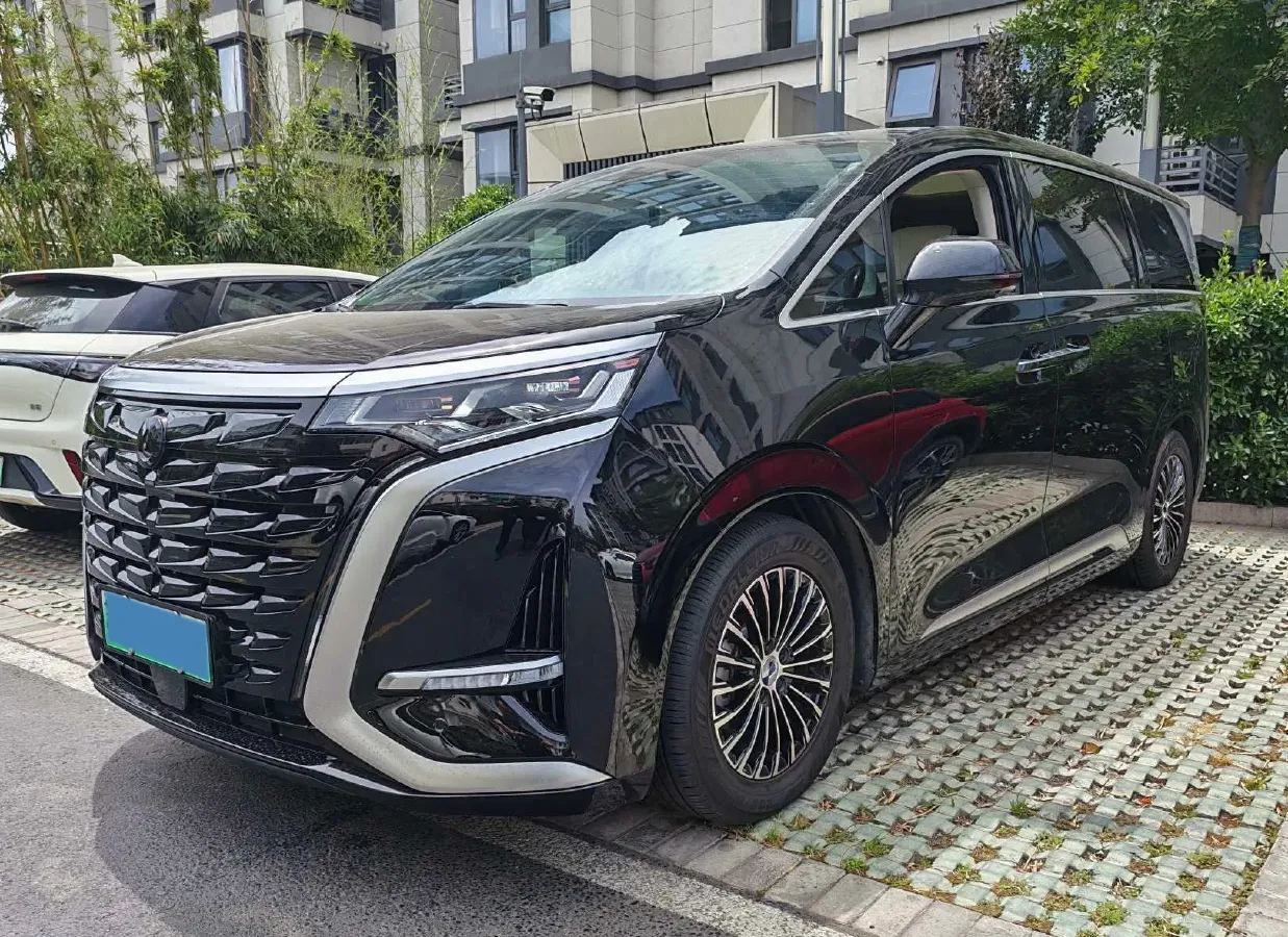 2024 Denza D9 1.5T 139HP L4 E-CVT PHEV 40KWH,autocango,china used car exporter,china ev exporter,chinese used car exporter,chinese used ev exporter