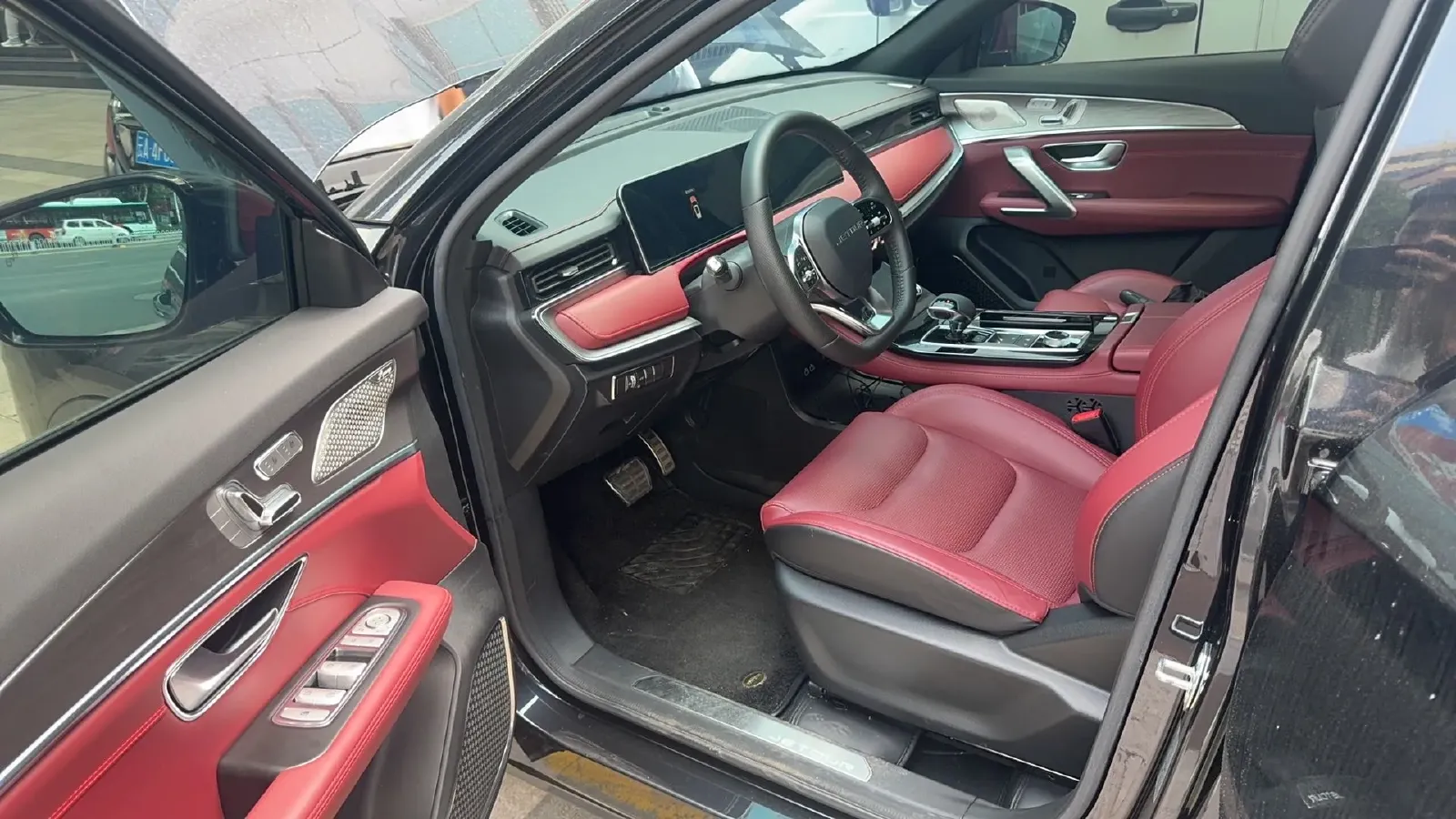 2021 Jetour X70 Plus 1.6T 197HP L4 7DCT,autocango,china used car exporter,china ev exporter,chinese used car exporter,chinese used ev exporter