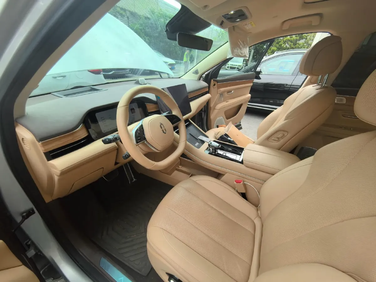 2024 AITO AITO M7 1.5T 152HP L4 REEV 40KWH,autocango,china used car exporter,china ev exporter,chinese used car exporter,chinese used ev exporter