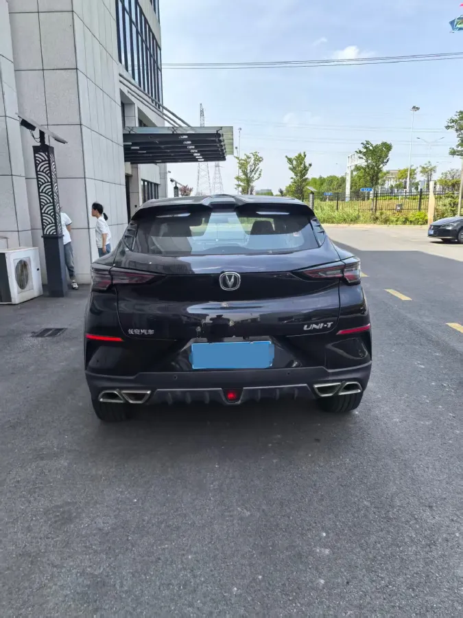 2020 ChangAn UNI-T 1.5T 180HP L4 7DCT,autocango,china used car exporter,china ev exporter,chinese used car exporter,chinese used ev exporter