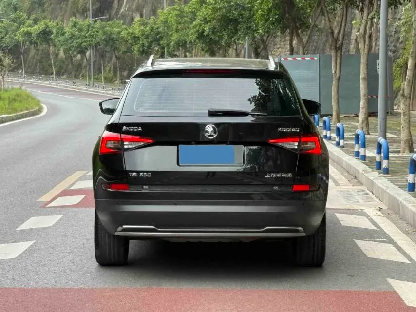 2018 Skoda Kodiak 1.8T 180HP L4 7DCT,autocango,china used car exporter,china ev exporter,chinese used car exporter,chinese used ev exporter