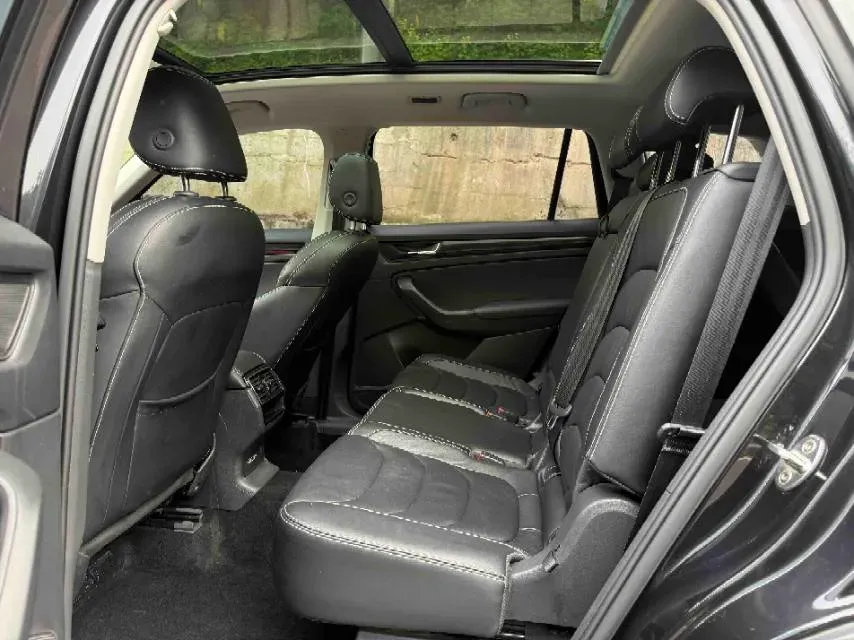 2018 Skoda Kodiak 1.8T 180HP L4 7DCT,autocango,china used car exporter,china ev exporter,chinese used car exporter,chinese used ev exporter