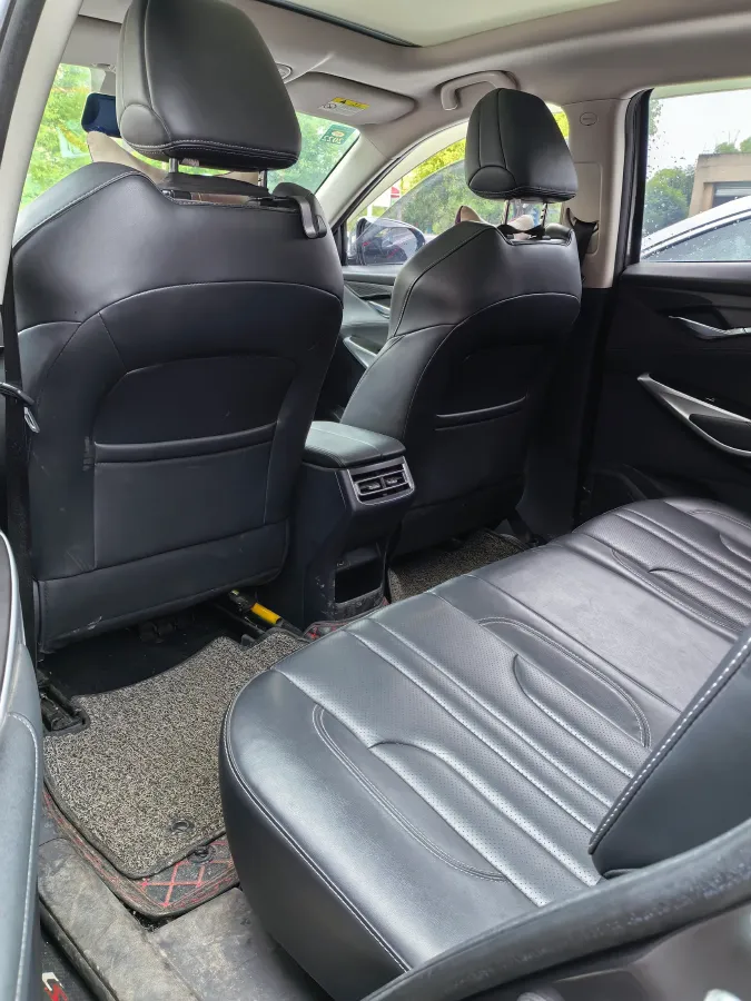 2021 ChangAn CS75 Plus 1.5T 178HP L4 6AT,autocango,china used car exporter,china ev exporter,chinese used car exporter,chinese used ev exporter
