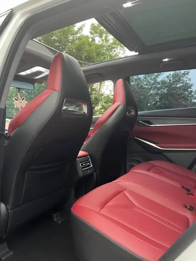 2022 ChangAn CS75 Plus 1.5T 188HP L4 8AT,autocango,china used car exporter,china ev exporter,chinese used car exporter,chinese used ev exporter