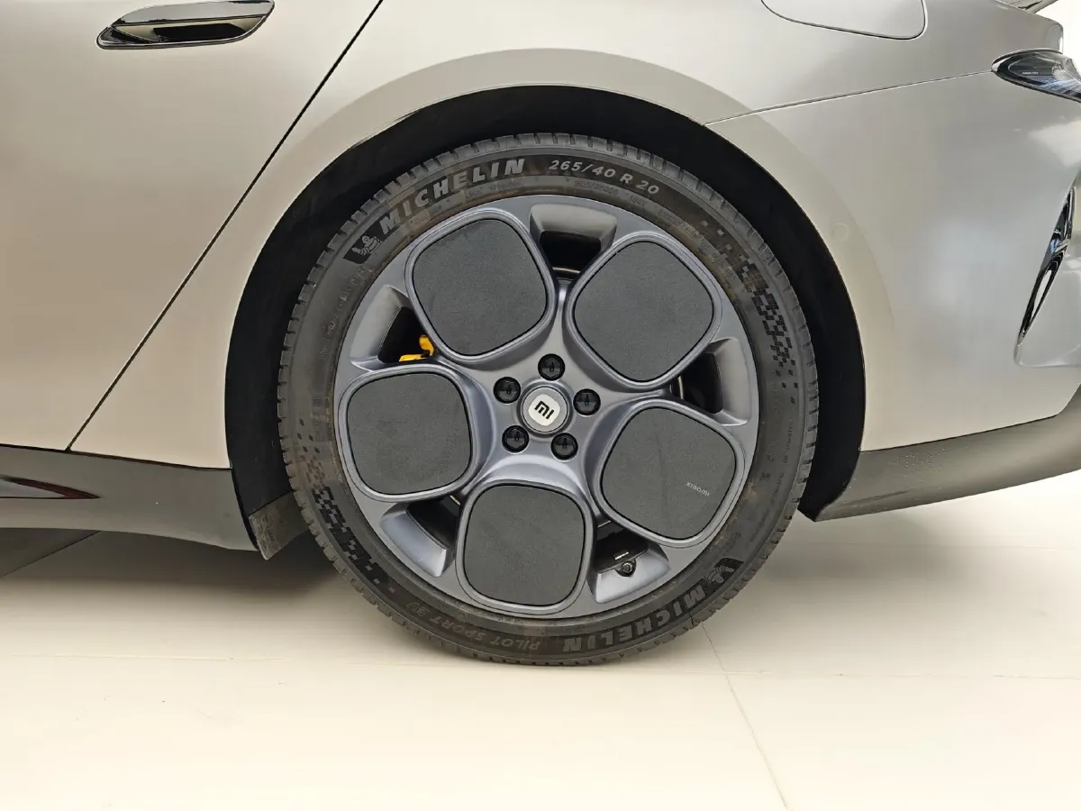 2024 MI SU7 BEV 101KWH,autocango,china used car exporter,china ev exporter,chinese used car exporter,chinese used ev exporter