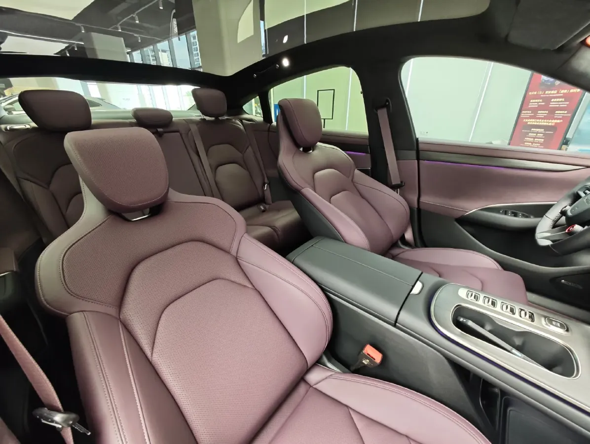 2024 MI SU7 BEV 101KWH,autocango,china used car exporter,china ev exporter,chinese used car exporter,chinese used ev exporter