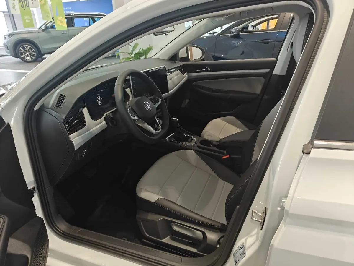 2026 Volkswagen Bora 1.2T 116HP L4 7DCT,autocango,china used car exporter,china ev exporter,chinese used car exporter,chinese used ev exporter