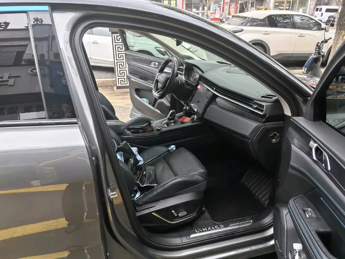 2020 LYNK&CO 05 2.0T 254HP L4 8AT,autocango,china used car exporter,china ev exporter,chinese used car exporter,chinese used ev exporter