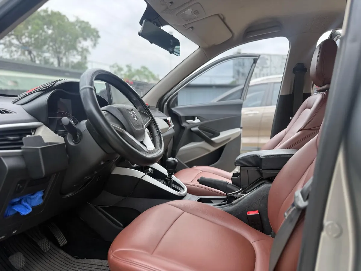 2018 BaoJun 530 1.5T 150HP L4 6MT,autocango,china used car exporter,china ev exporter,chinese used car exporter,chinese used ev exporter