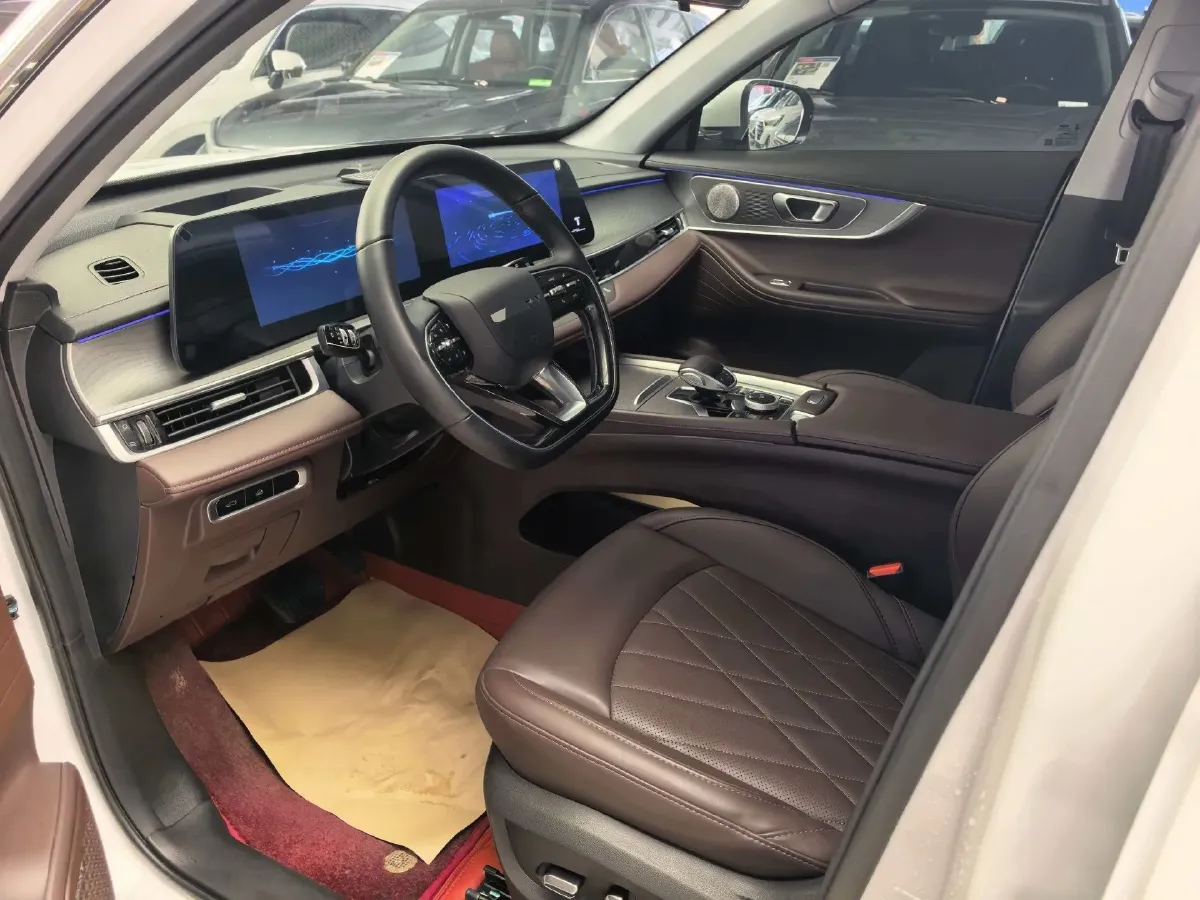 2022 Chery Tiggo 8 PRO 1.6T 197HP L4 7DCT,autocango,china used car exporter,china ev exporter,chinese used car exporter,chinese used ev exporter