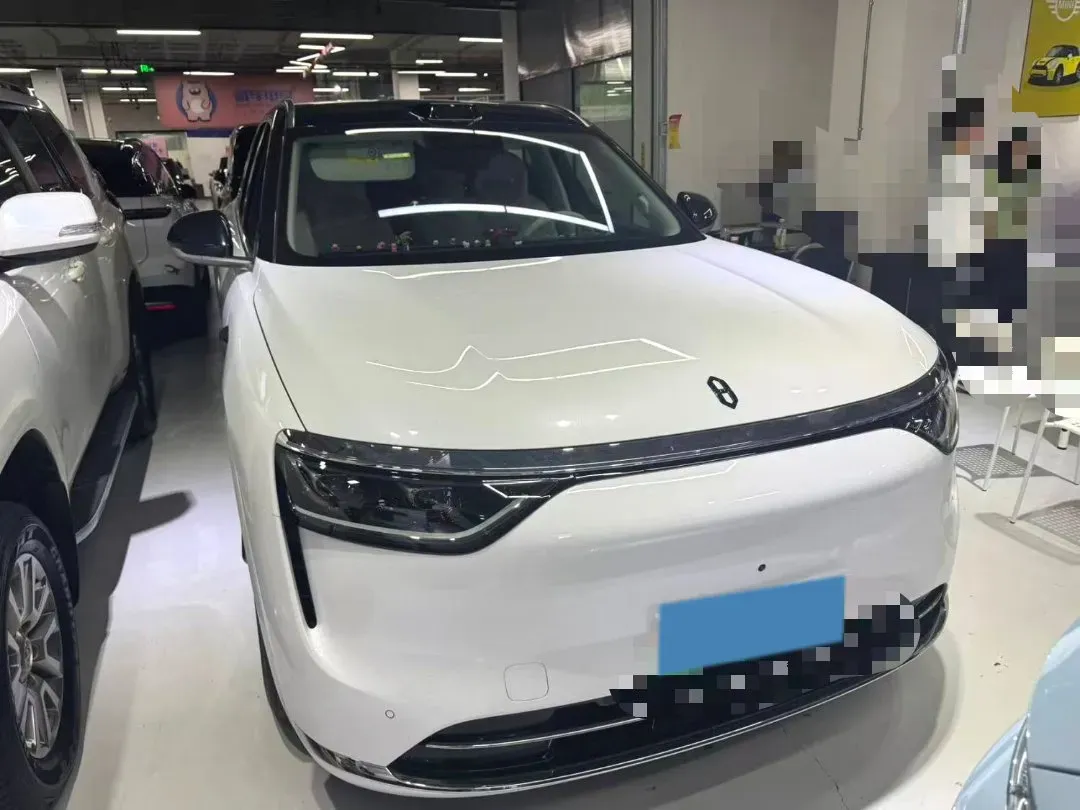 2025 AITO AITO M8 REEV 160HP REEV 53.4KWH,autocango,china used car exporter,china ev exporter,chinese used car exporter,chinese used ev exporter