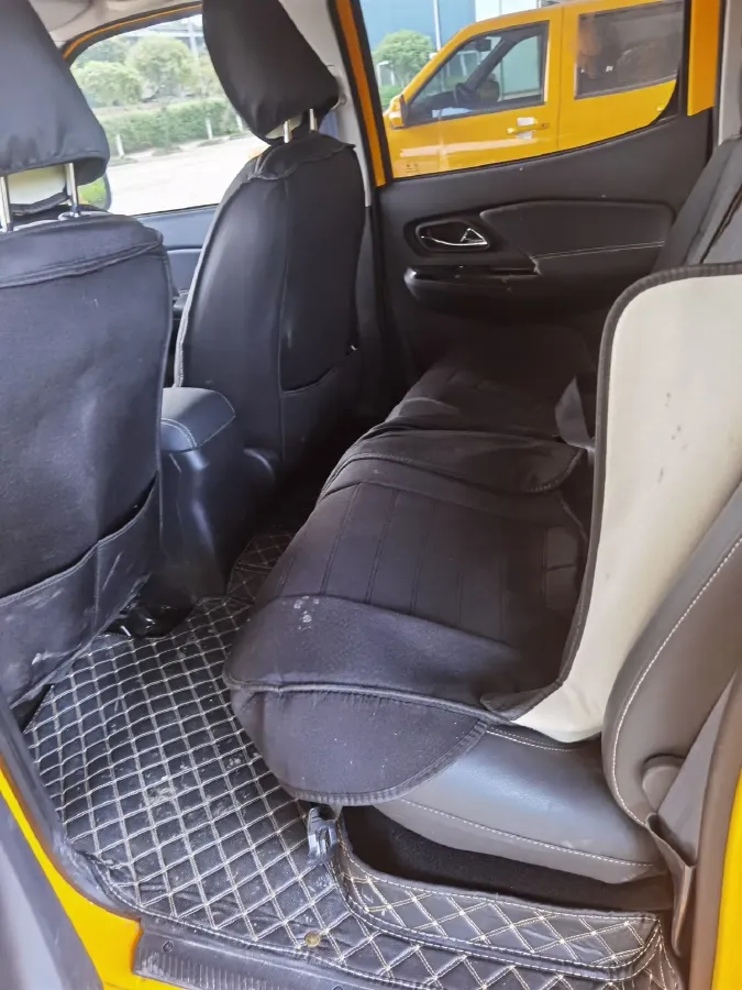 2021 Dongfeng RuiQi 2.4L 158HP L4 5MT,autocango,china used car exporter,china ev exporter,chinese used car exporter,chinese used ev exporter