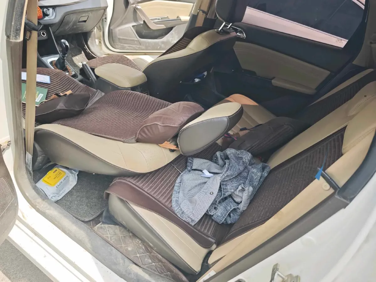 2017 BaoJun 310W 1.5L 112HP L4 6MT,autocango,china used car exporter,china ev exporter,chinese used car exporter,chinese used ev exporter