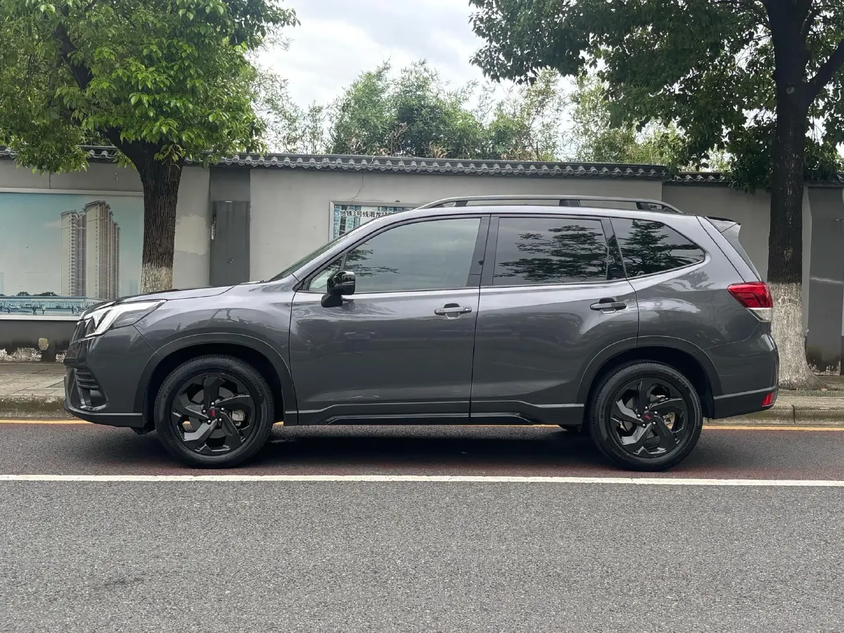 2024 Subaru Forester 2.5L 169HP H4 CVT,autocango,china used car exporter,china ev exporter,chinese used car exporter,chinese used ev exporter