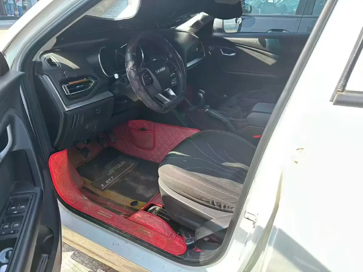 2020 Jetour X70M 1.5T 156HP L4 6MT,autocango,china used car exporter,china ev exporter,chinese used car exporter,chinese used ev exporter