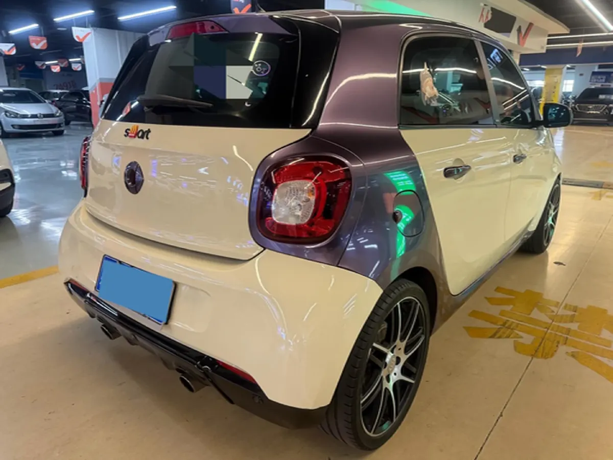 2016 Smart smart forfour 1.0L 71HP L3 6DCT,autocango,china used car exporter,china ev exporter,chinese used car exporter,chinese used ev exporter