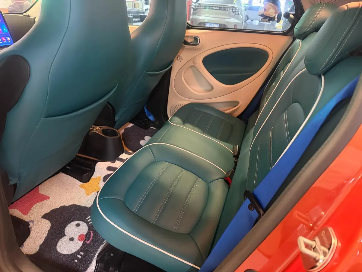 2016 Smart smart forfour 1.0L 71HP L3 6DCT,autocango,china used car exporter,china ev exporter,chinese used car exporter,chinese used ev exporter