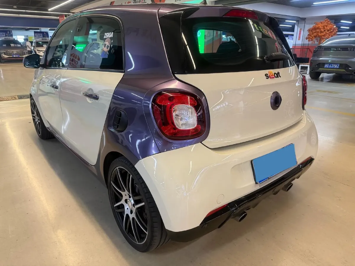 2016 Smart smart forfour 1.0L 71HP L3 6DCT,autocango,china used car exporter,china ev exporter,chinese used car exporter,chinese used ev exporter
