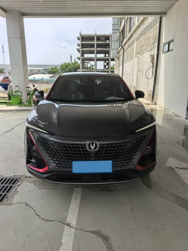 2022 ChangAn UNI-T 1.5T 188HP L4 7DCT,autocango,china used car exporter,china ev exporter,chinese used car exporter,chinese used ev exporter