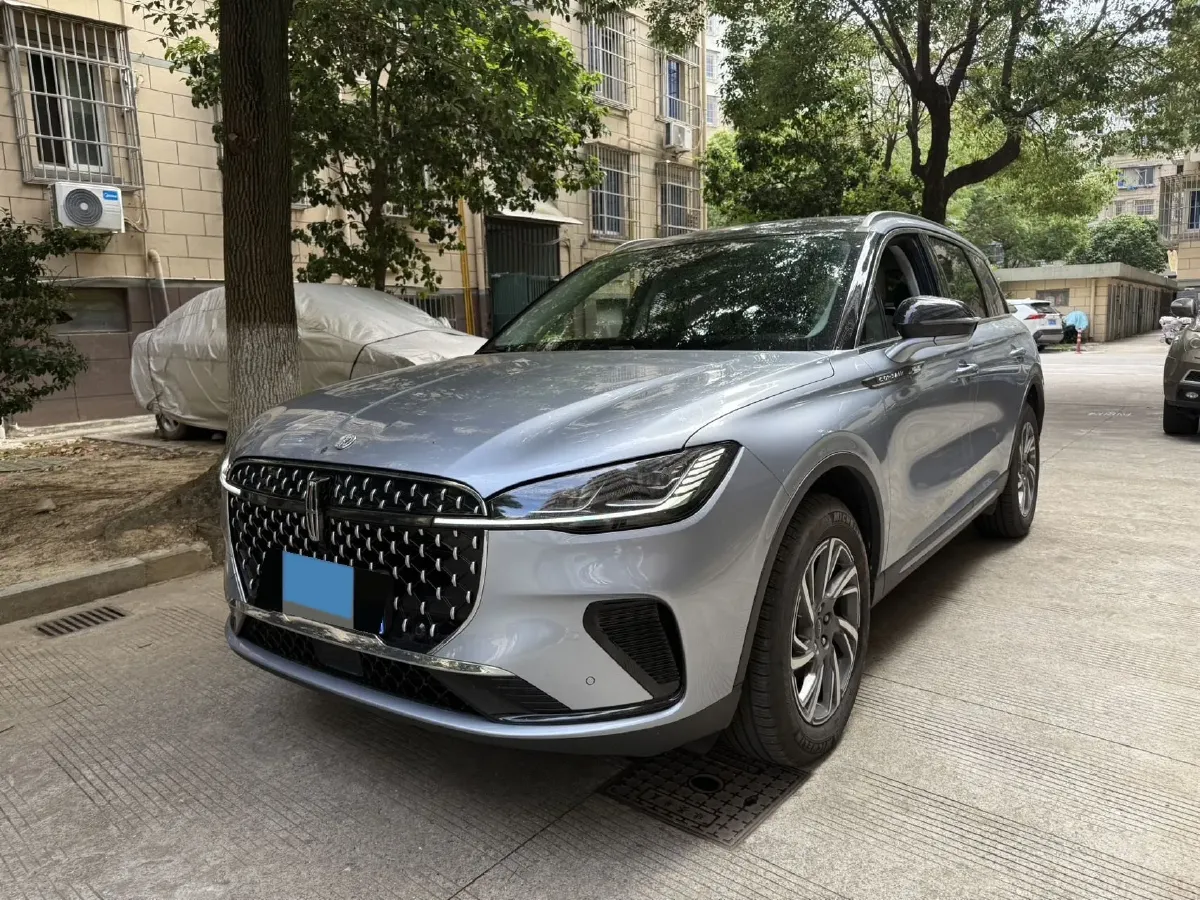 2024 Lincoln Corsair 2.0T 261HP L4 8AT,autocango,china used car exporter,china ev exporter,chinese used car exporter,chinese used ev exporter