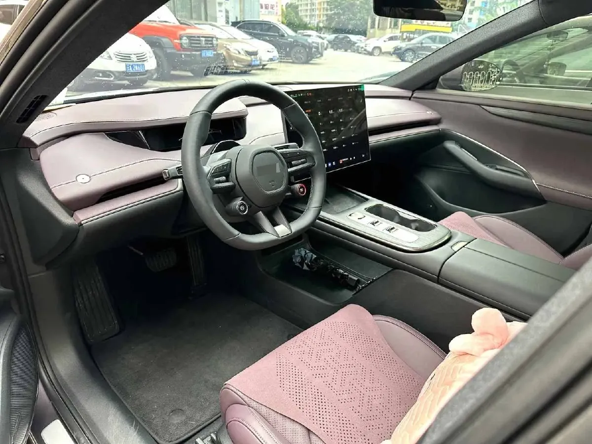 2024 MI SU7 BEV 101KWH,autocango,china used car exporter,china ev exporter,chinese used car exporter,chinese used ev exporter