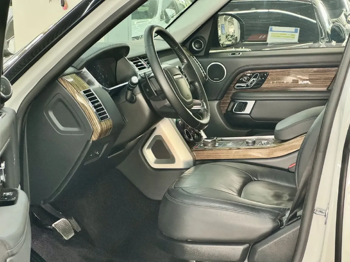 2018 Land Rover Range Rover Evoque 2.0T 241HP L4 9AT,autocango,china used car exporter,china ev exporter,chinese used car exporter,chinese used ev exporter
