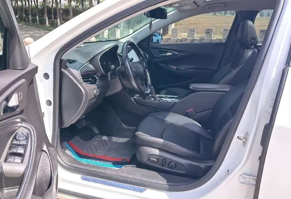 2019 Chevrolet Malibu XL 2.0T 241HP L4 9AT,autocango,china used car exporter,china ev exporter,chinese used car exporter,chinese used ev exporter
