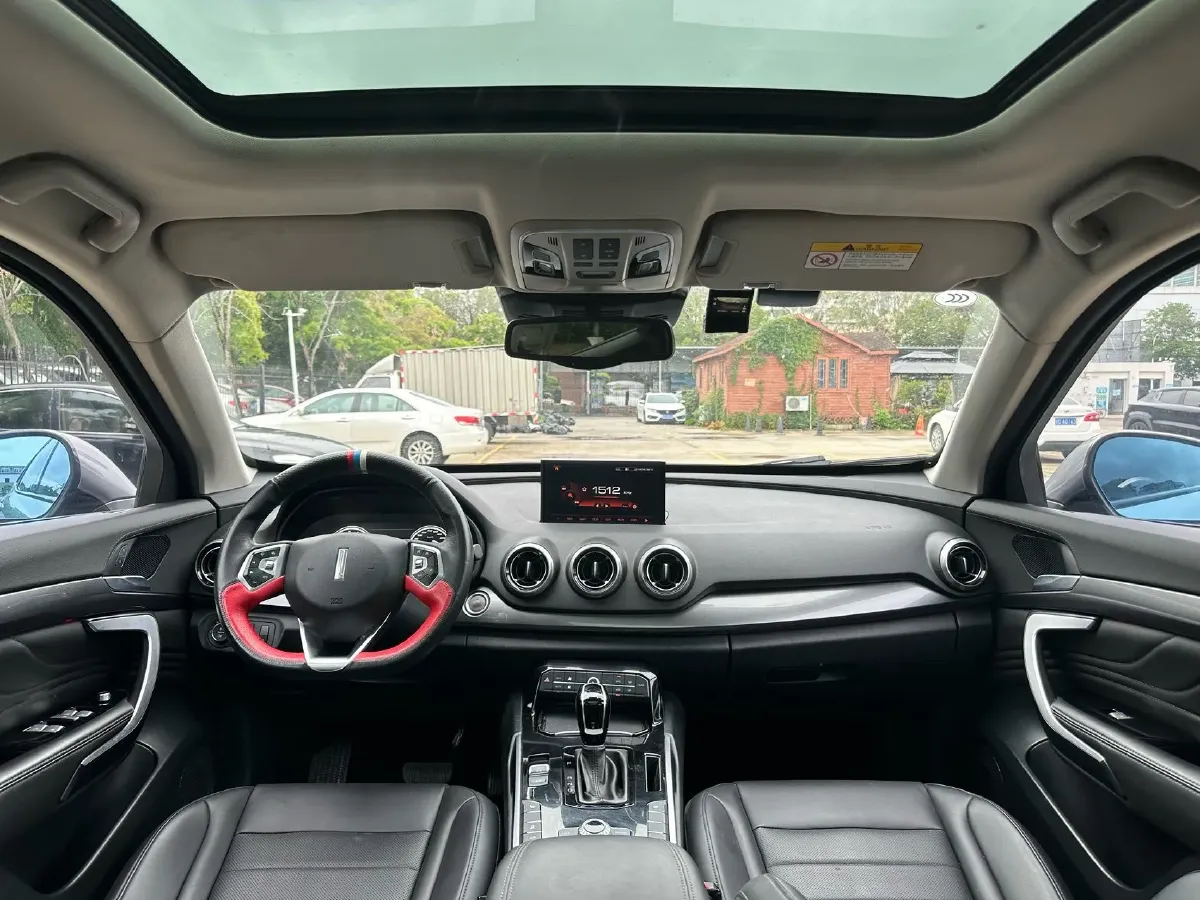 2017 WEY VV7 2.0T 234HP L4 7DCT,autocango,china used car exporter,china ev exporter,chinese used car exporter,chinese used ev exporter