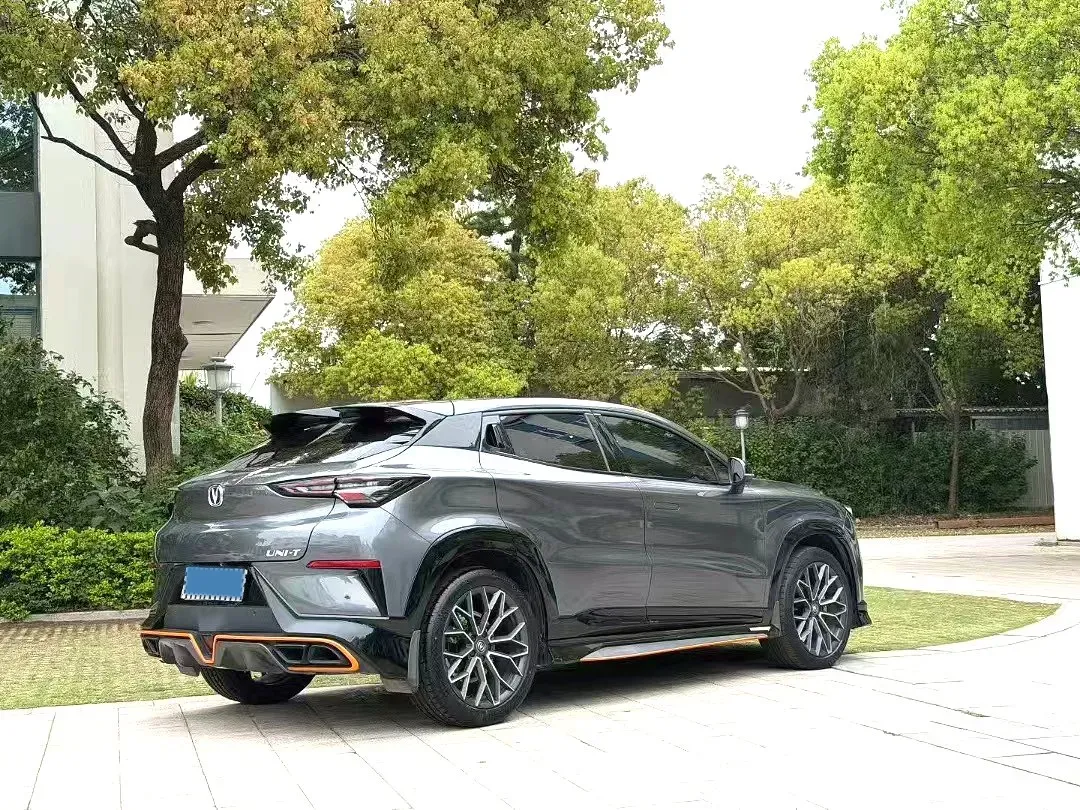 2022 ChangAn UNI-T 1.5T 188HP L4 7DCT,autocango,china used car exporter,china ev exporter,chinese used car exporter,chinese used ev exporter