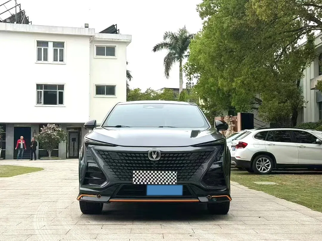 2022 ChangAn UNI-T 1.5T 188HP L4 7DCT,autocango,china used car exporter,china ev exporter,chinese used car exporter,chinese used ev exporter