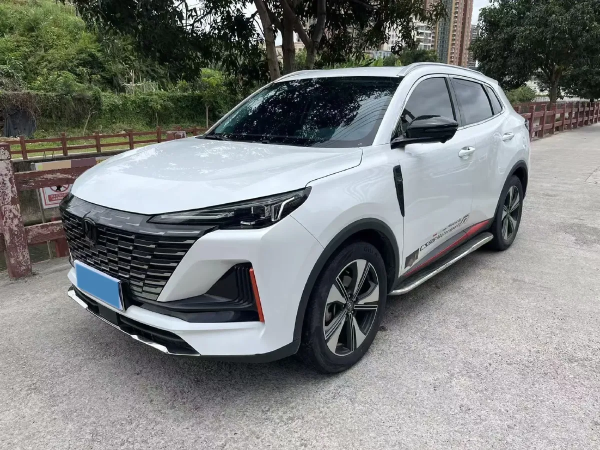 2022 ChangAn Oshan X7 Plus 1.5T 188HP L4 7DCT,autocango,china used car exporter,china ev exporter,chinese used car exporter,chinese used ev exporter