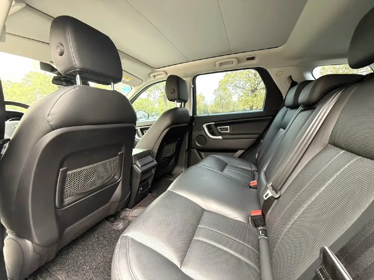 2018 Land Rover Discovery Sport 2.0T 241HP L4 9AT,autocango,china used car exporter,china ev exporter,chinese used car exporter,chinese used ev exporter