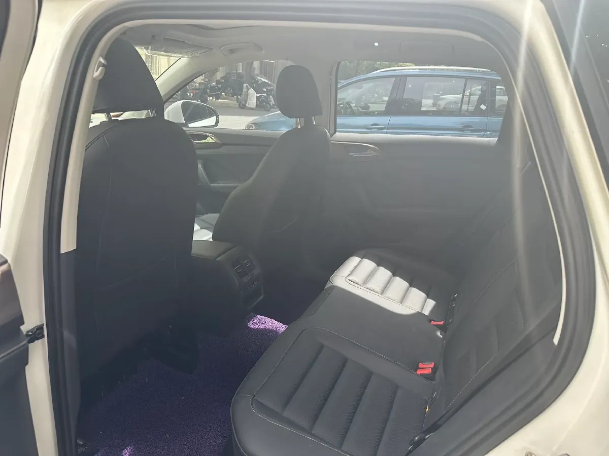 2021 Volkswagen Tharu 1.4T 150HP L4 7DCT,autocango,china used car exporter,china ev exporter,chinese used car exporter,chinese used ev exporter