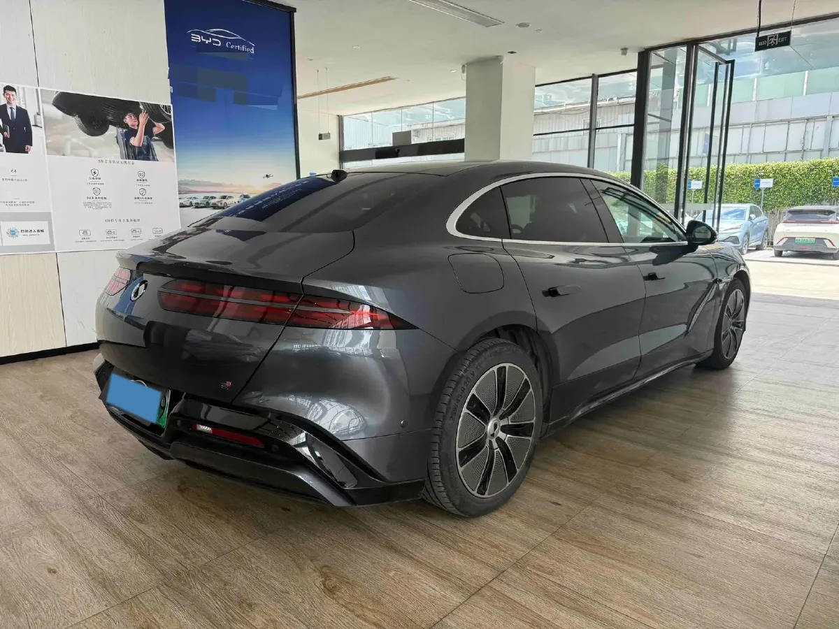 2024 Denza DenzaZ9 2.0T 207HP L4 E-CVT PHEV 38.5KWH,autocango,china used car exporter,china ev exporter,chinese used car exporter,chinese used ev exporter