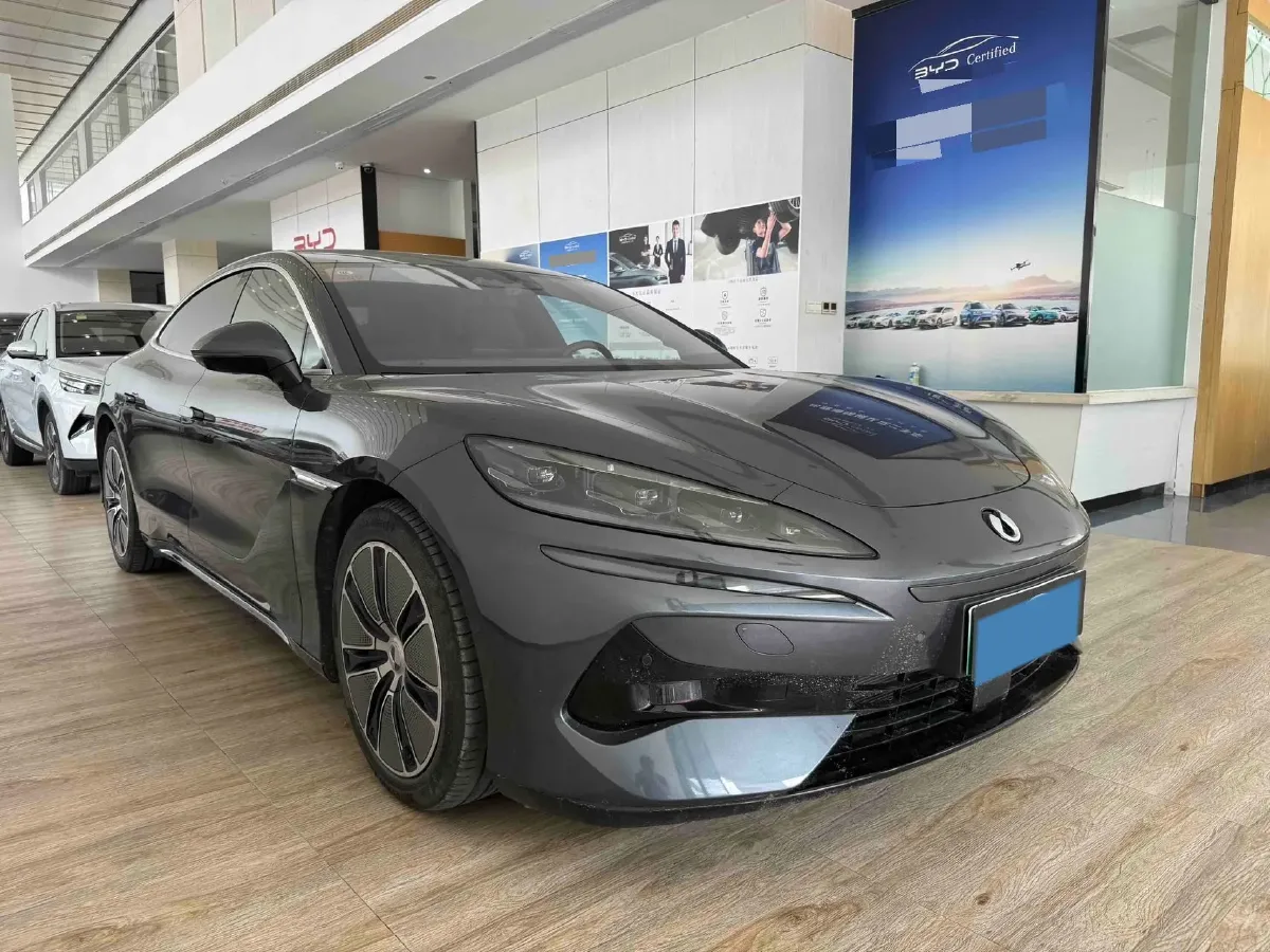 2024 Denza DenzaZ9 2.0T 207HP L4 E-CVT PHEV 38.5KWH,autocango,china used car exporter,china ev exporter,chinese used car exporter,chinese used ev exporter