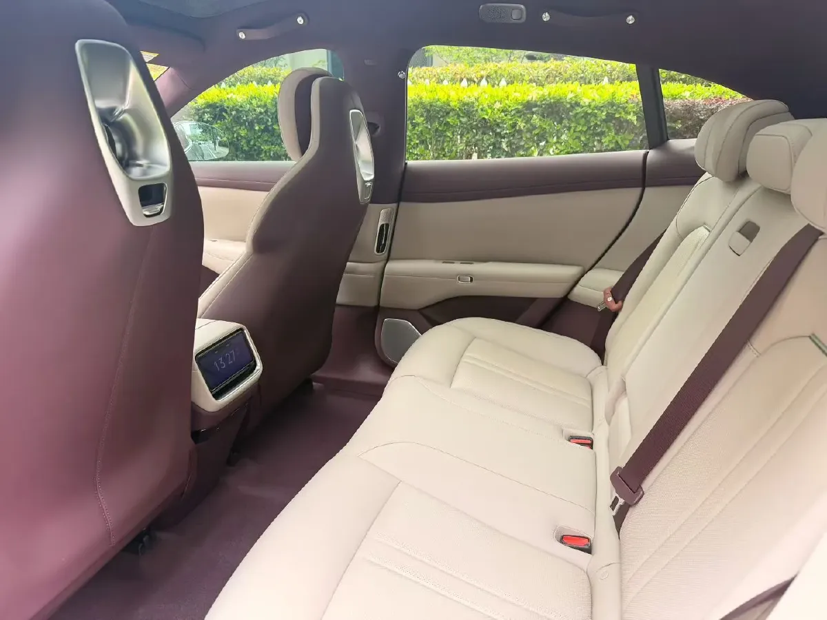 2025 MI YU7 BEV 96.3KWH,autocango,china used car exporter,china ev exporter,chinese used car exporter,chinese used ev exporter