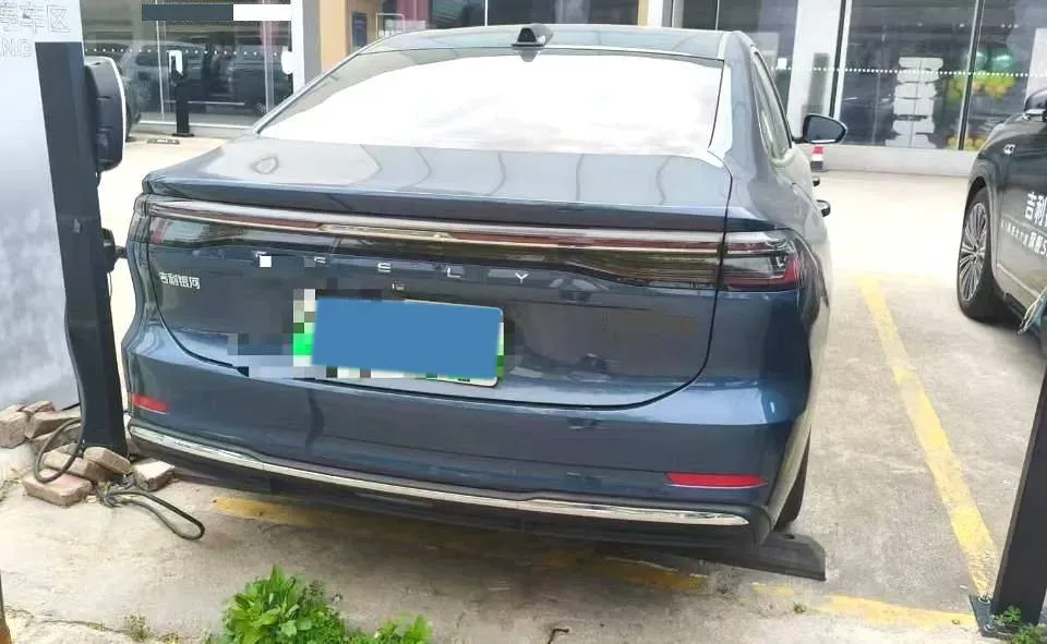2025 Geely Galaxy A7 1.5L 112HP L4 1DHT PHEV,autocango,china used car exporter,china ev exporter,chinese used car exporter,chinese used ev exporter