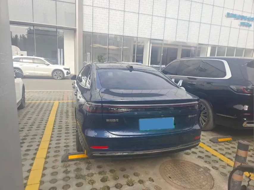2025 Geely Galaxy A7 1.5L 112HP L4 1DHT PHEV,autocango,china used car exporter,china ev exporter,chinese used car exporter,chinese used ev exporter