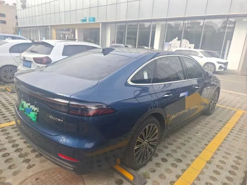 2025 Geely Galaxy A7 1.5L 112HP L4 1DHT PHEV,autocango,china used car exporter,china ev exporter,chinese used car exporter,chinese used ev exporter