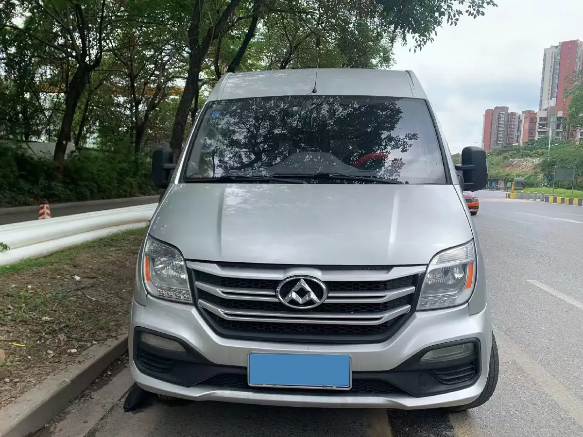 2013 MAXUS XinTu V80 2.5T 136HP L4 5MT,autocango,china used car exporter,china ev exporter,chinese used car exporter,chinese used ev exporter
