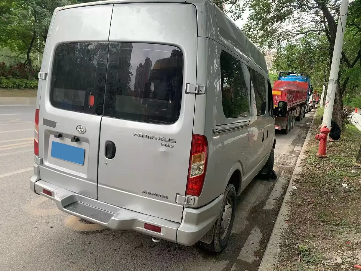 2013 MAXUS XinTu V80 2.5T 136HP L4 5MT,autocango,china used car exporter,china ev exporter,chinese used car exporter,chinese used ev exporter