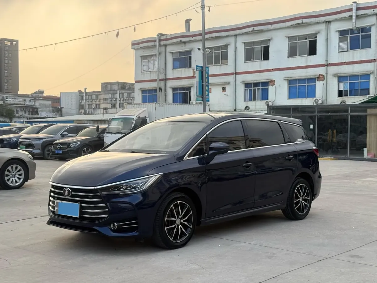 2017 BYD Song MAX 1.5T 154HP L4 6DCT,autocango,china used car exporter,china ev exporter,chinese used car exporter,chinese used ev exporter